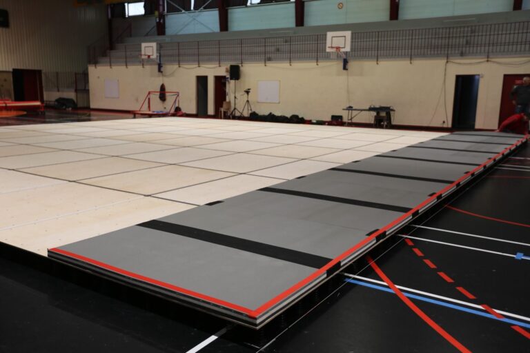 montreal-competition-spring-exercise-floor-with-overlay-carpet-6775de-gymnova-14_1