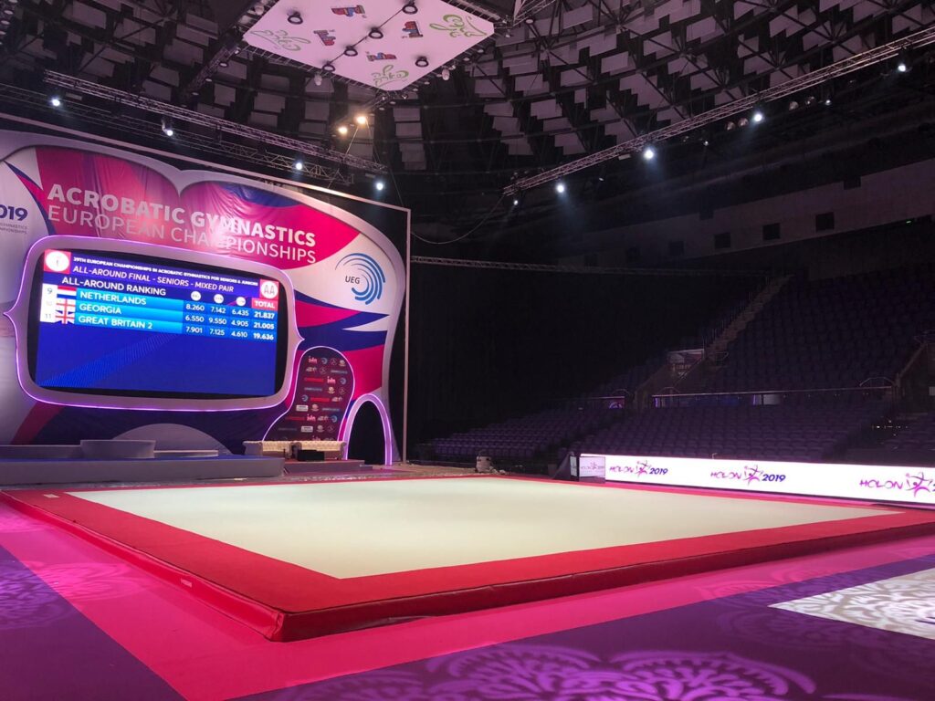 montreal-competition-spring-exercise-floor-with-overlay-carpet-6775de-gymnova-5_1