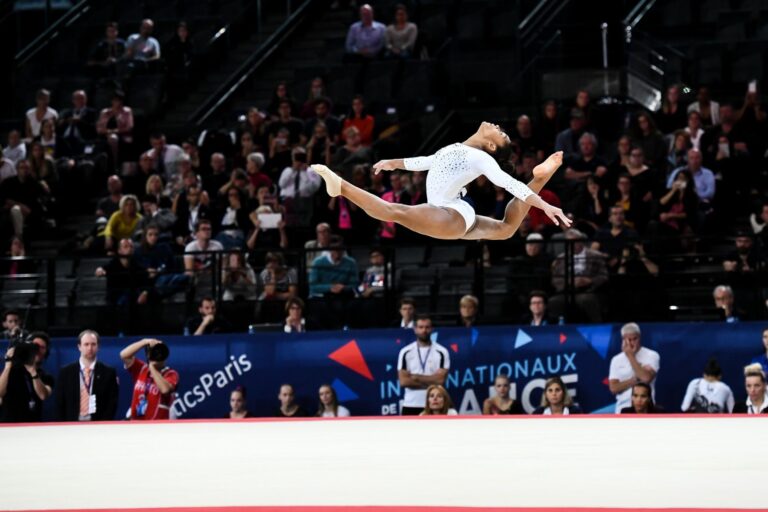 montreal-competition-spring-exercise-floor-with-overlay-carpet-6775de-gymnova-6_1