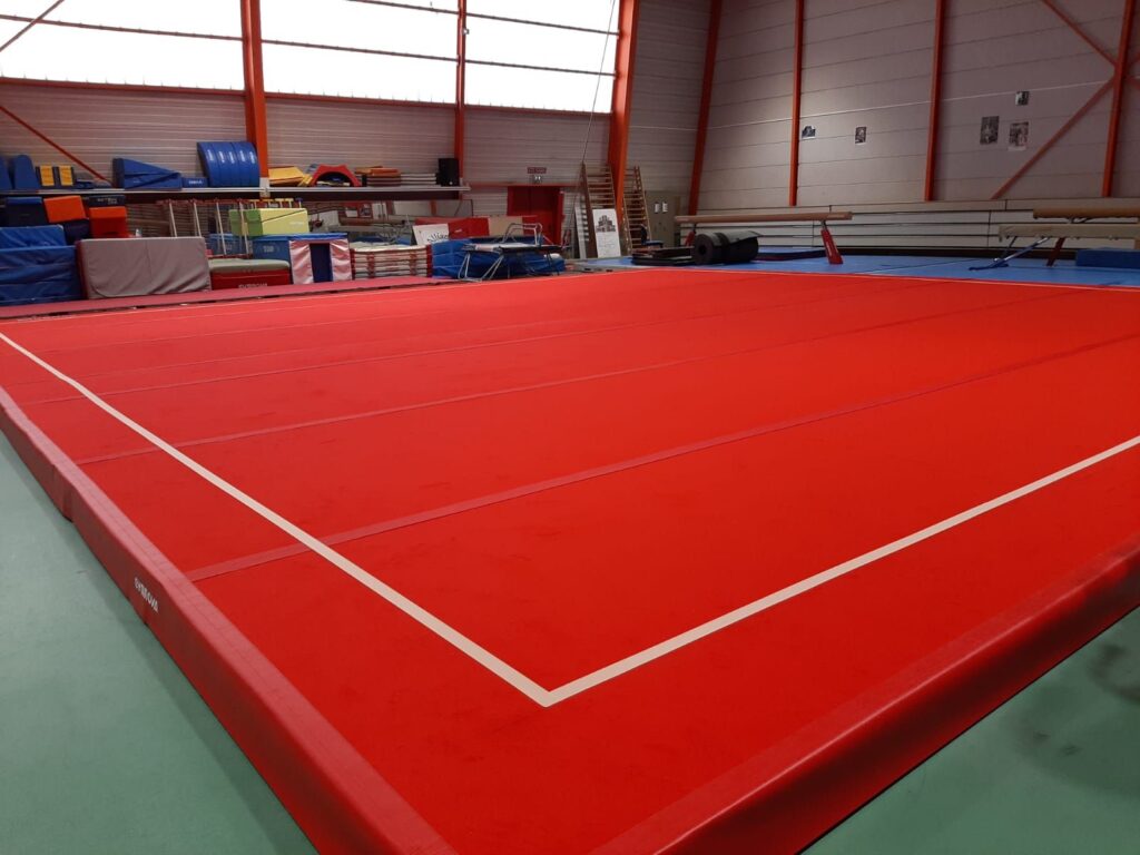 montreal-evolution-training-spring-exercise-floor-with-roll-up-tracks-6778de-gymnova-3